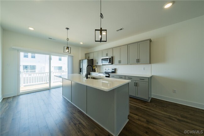 Building Photo - 15356 Oasis Sun Wy