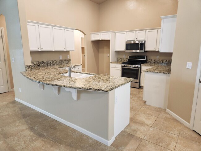Building Photo - 13710 Onyx Night Dr