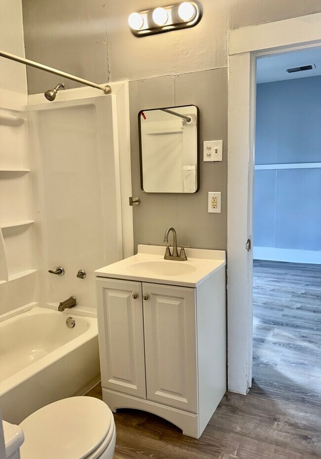 Building Photo - Charming 3 Bedroom Home For Rent in Slaton!