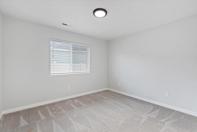 Building Photo - 2869 N Arroyo Vis Wy