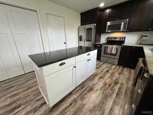 Building Photo - 2617 Lauren Lake Dr