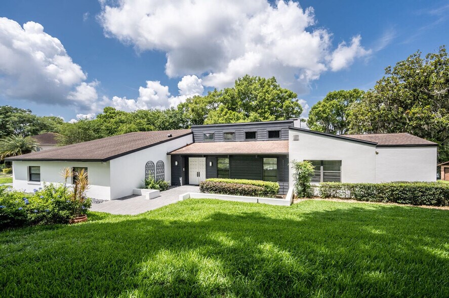 Building Photo - 27919 Lake Jem Rd
