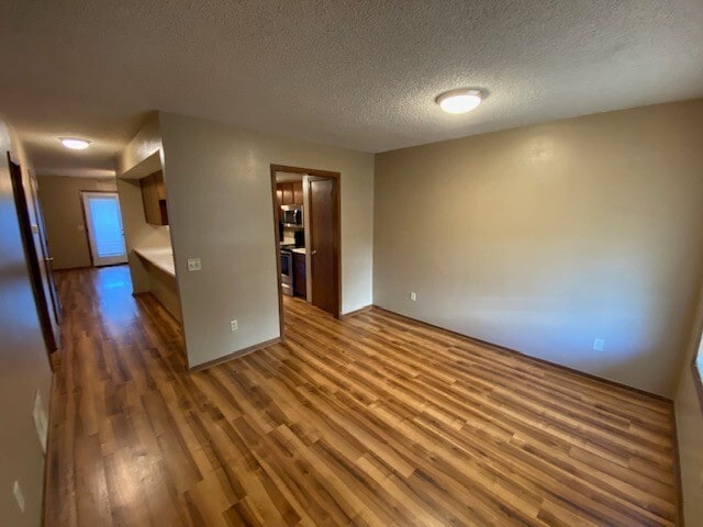 Building Photo - 776 N Storer Ave