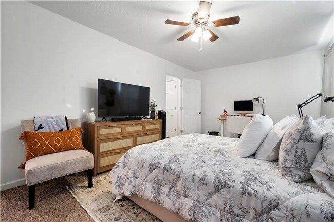 Building Photo - 128 Du Rhu Dr