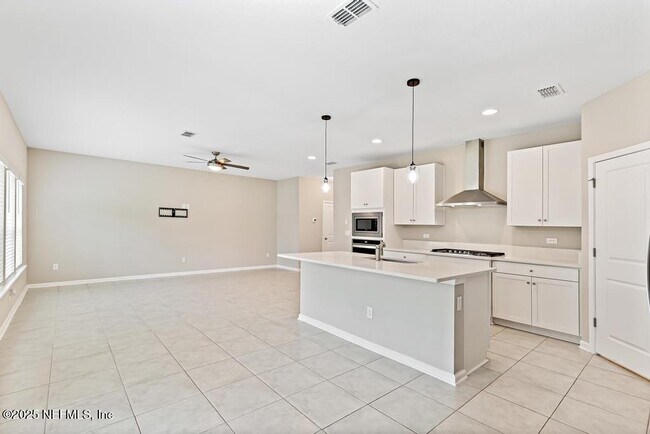 Building Photo - 230 Starnberg Ct