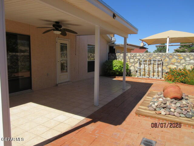 Building Photo - 745 Espada Dr