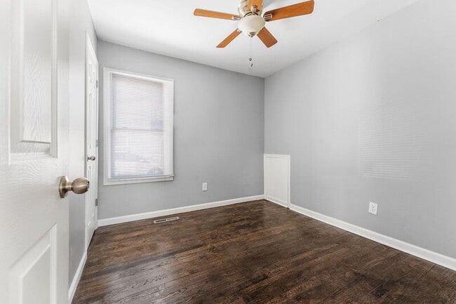 Building Photo - 21704 Jefferson St