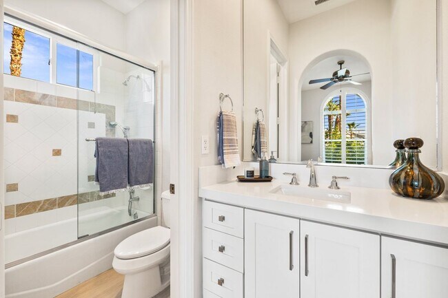 Building Photo - 81550 Tiburon Dr