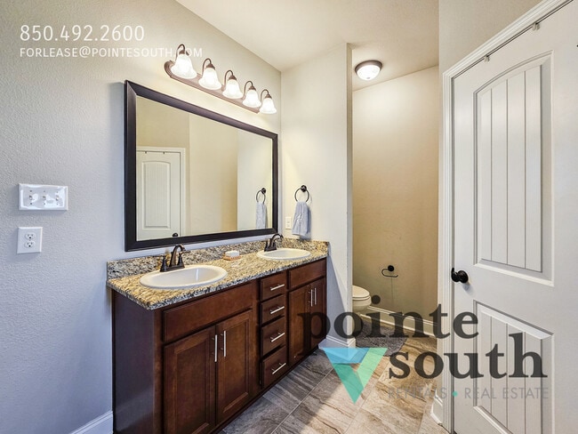 Building Photo - 8881 Bellawood Cir