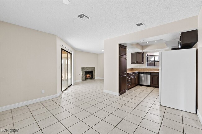 Building Photo - 6609 W Joe Michael Way
