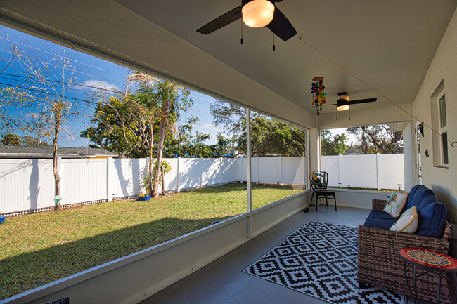 Building Photo - 3887 Hawkeye Cir