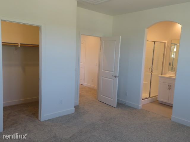 Building Photo - 3 br, 2.5 bath Townhome - 4382 Pacifica Way 5