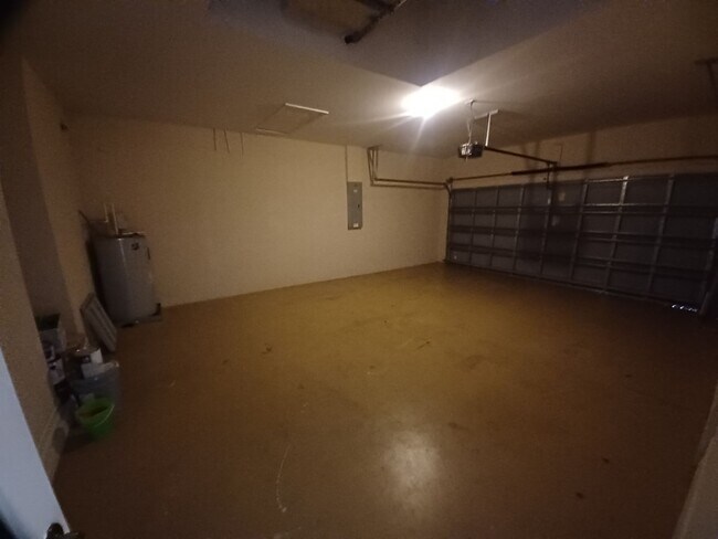 Building Photo - 12214 Country Day Cir