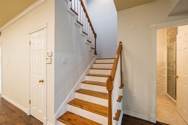 Building Photo - 12625 Memorial Dr