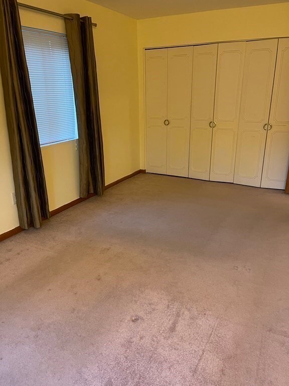 Building Photo - 44 Bayberry Dr