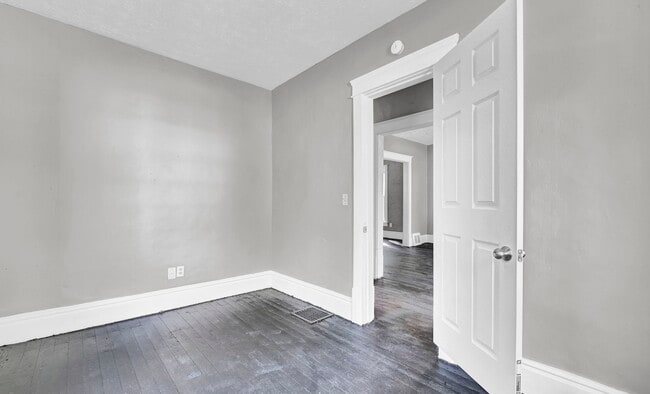 Building Photo - 1238 McKinley Ave