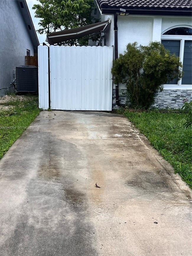 Building Photo - 14763 SW 173rd Terrace