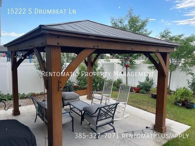 Building Photo - 15222 Drumbeat Ln