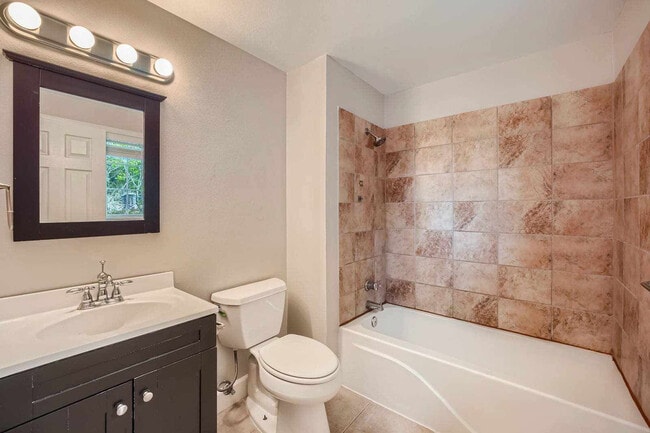 Building Photo - 33914 35th Ave SW