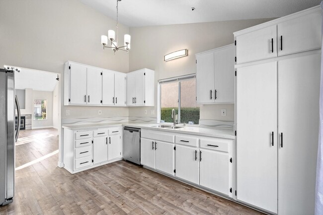 Building Photo - Charming 4-Bedroom Home with Stunning Views in Yorba Linda | AVAILABLE NOW