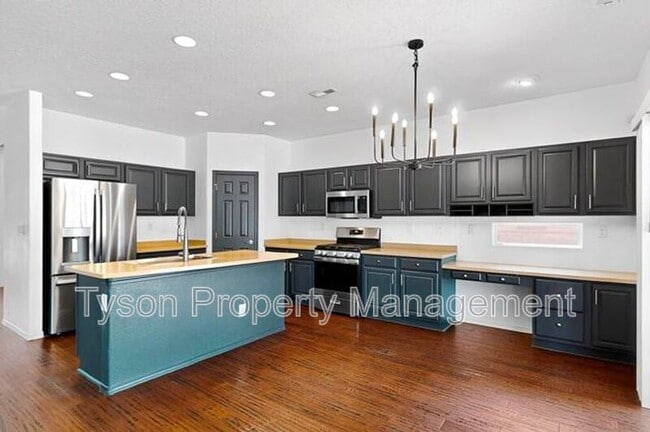 Building Photo - 10527 Brookville St NW