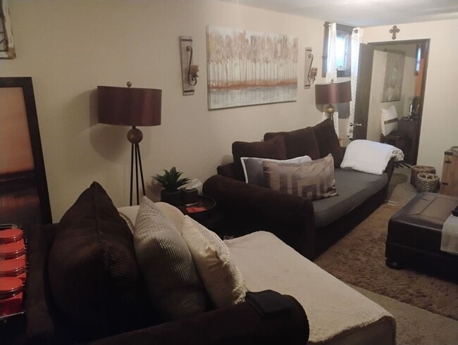 Building Photo - Spacious 5-Bedroom Home with Flexible Living & Prime Northglenn Location