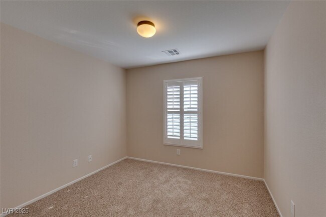 Building Photo - 656 Port Talbot Ave
