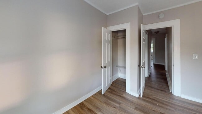 Building Photo - 116 Ridgeway Ave