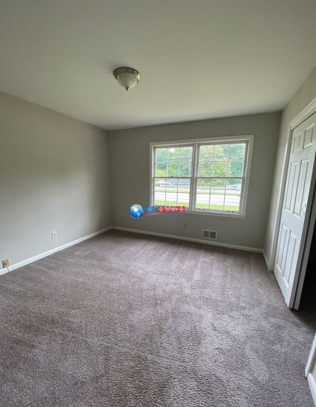 Building Photo - Nice 3-bedroom ranch in Stone Mountain