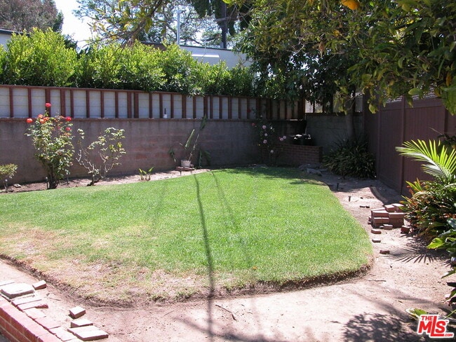 Building Photo - 6446 Riggs Pl