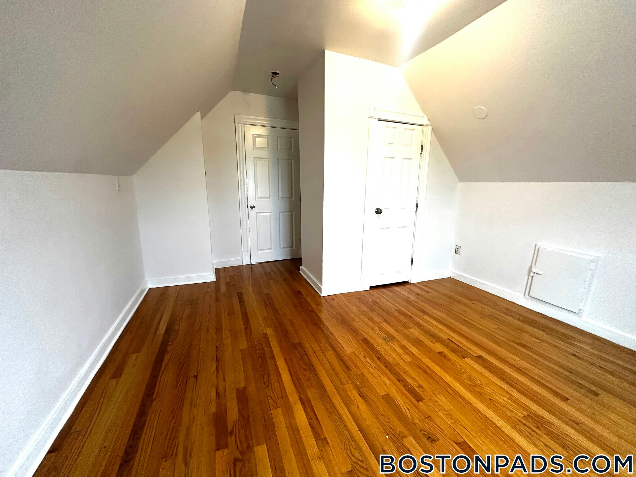 Building Photo - 30 Humphreys Pl