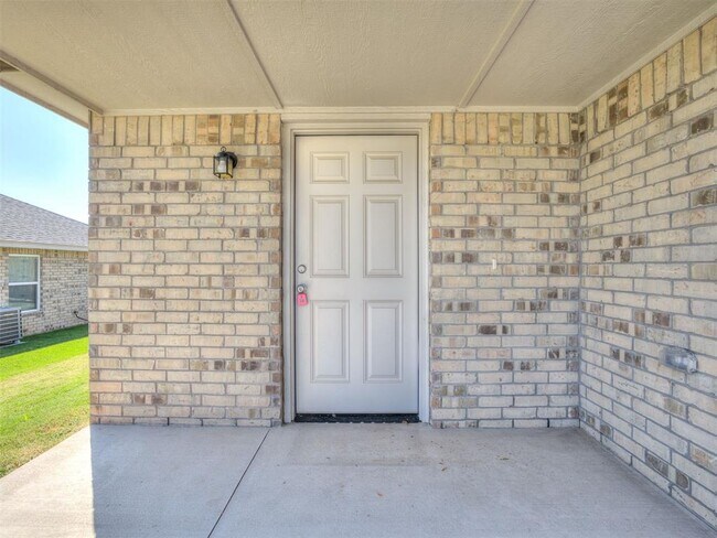 Building Photo - 1102 Ashton Ln