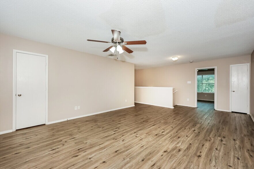 Building Photo - 317 Blairwood Dr