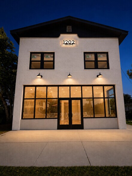 Building Photo - 1202 Chestnut St
