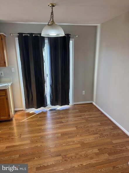 Building Photo - 113 Pinecove Ct