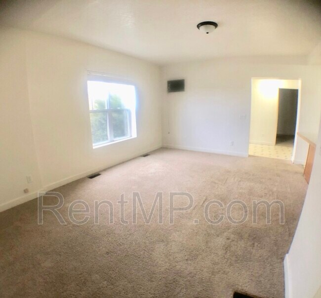 Building Photo - 5306 E Broomfield St