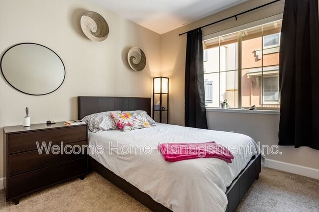 Building Photo - 1828 Enclave Pl