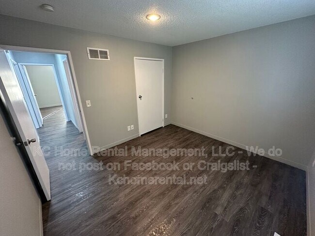 Building Photo - 1525 Jackson Ave