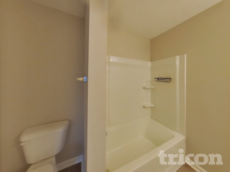 Building Photo - 12105 Fall Ct