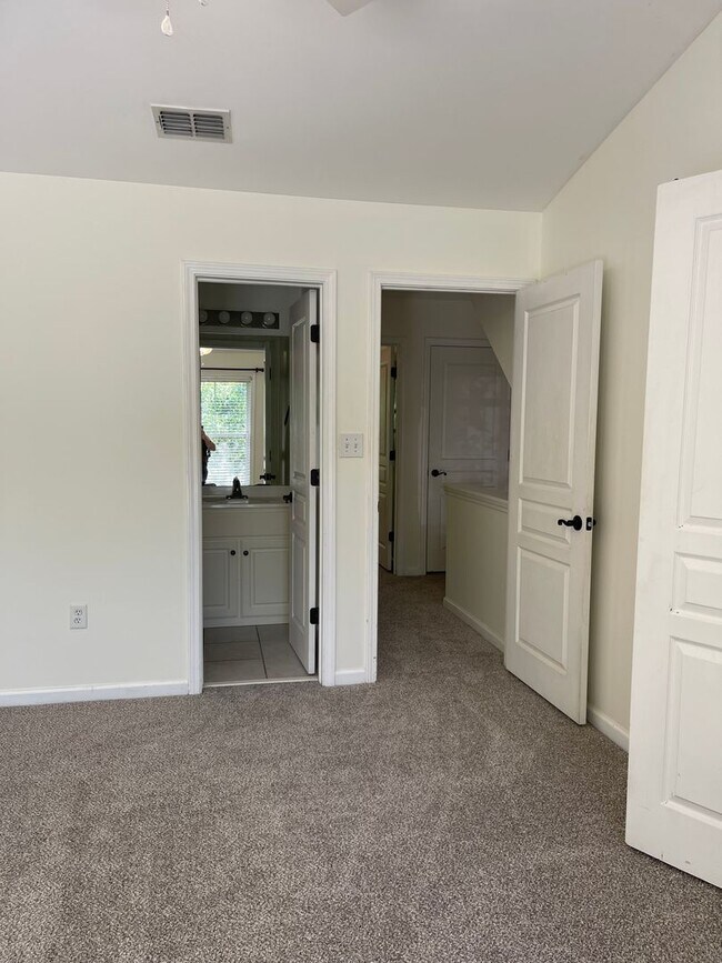 Building Photo - Lovely Condo in Gated Community at Brookwood Mills  Available 8.7.2026