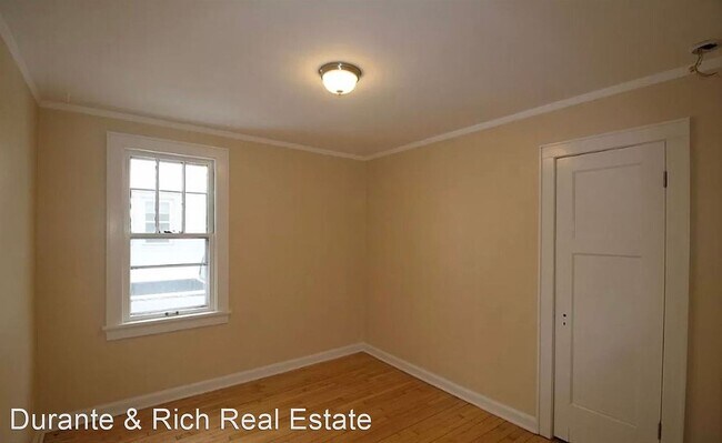Bedroom 1 - 2902 E Van Norman Ave