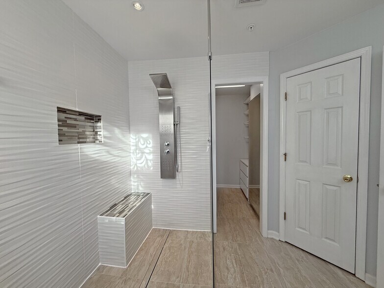Building Photo - 11263 Musette Cir