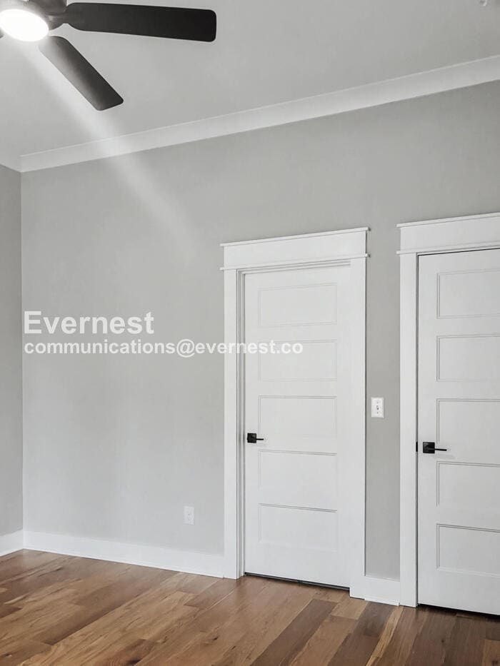 Building Photo - 121 Lucile St