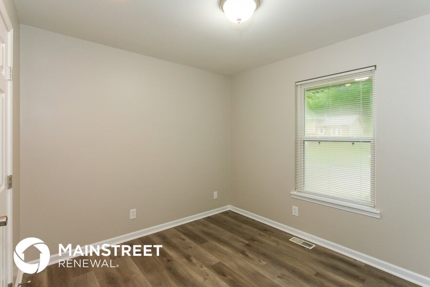 Building Photo - 6513 N Harden Ave