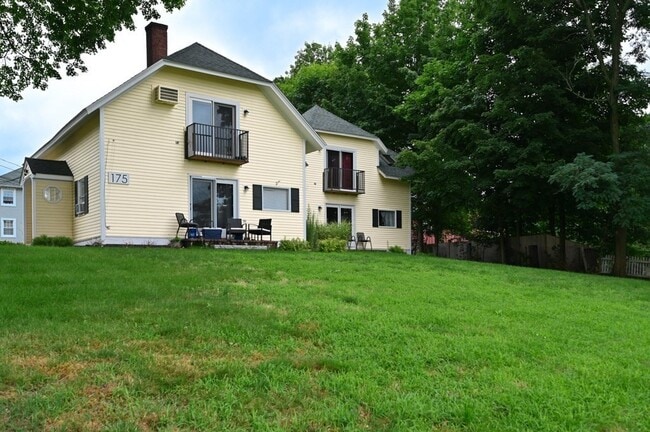 Primary Photo - 175 Millwood St