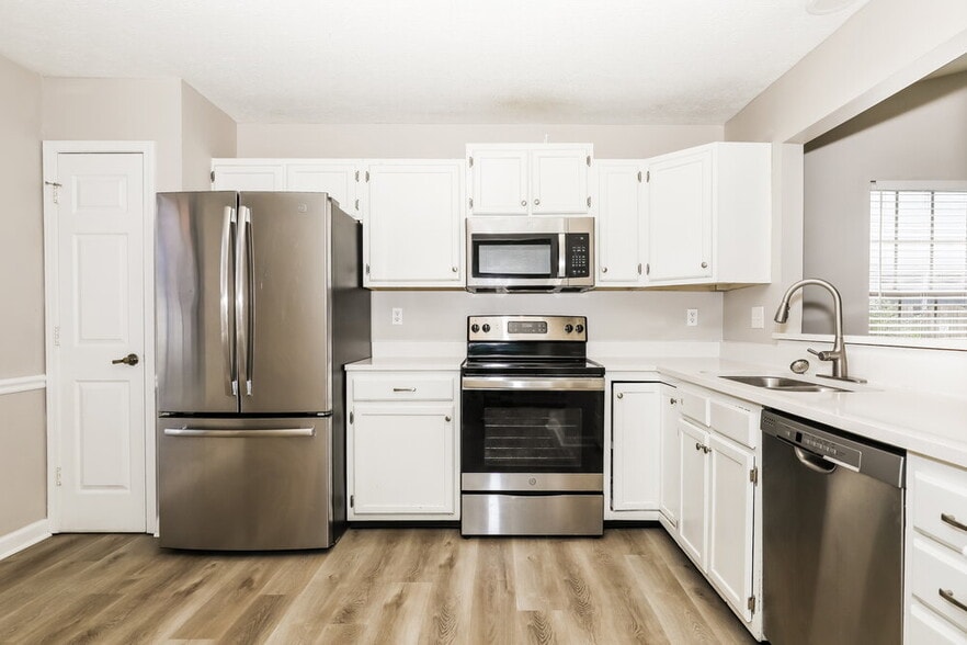 Building Photo - 7750 Harcourt Springs Dr