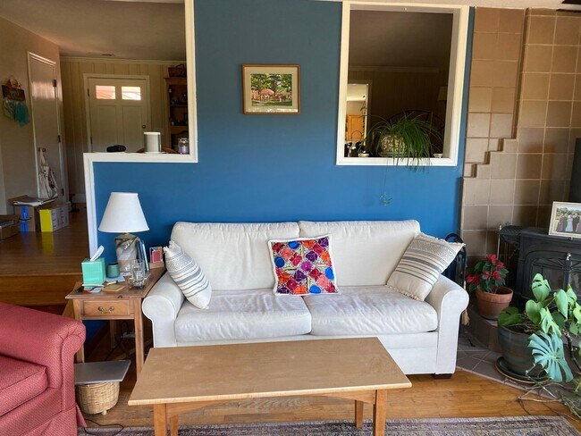 Building Photo - 5802 Roach Ridge