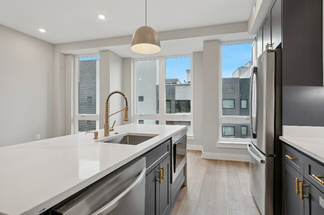 Building Photo - 1626 Ridge Ave