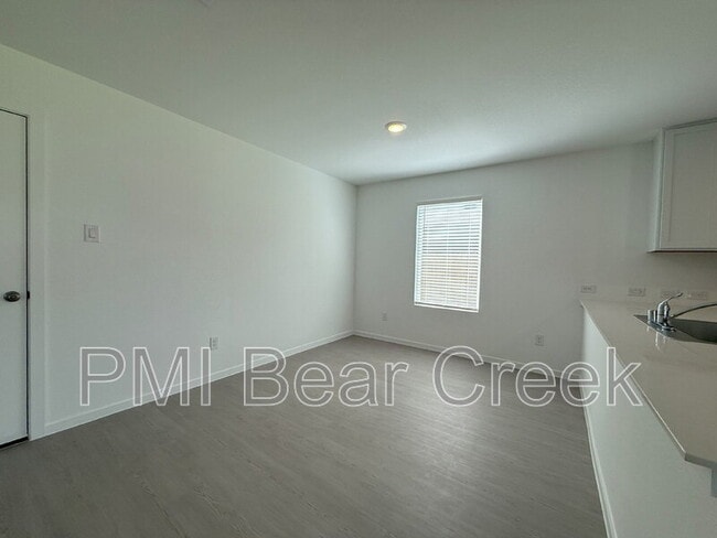 Building Photo - 25777 John Wayne Dr