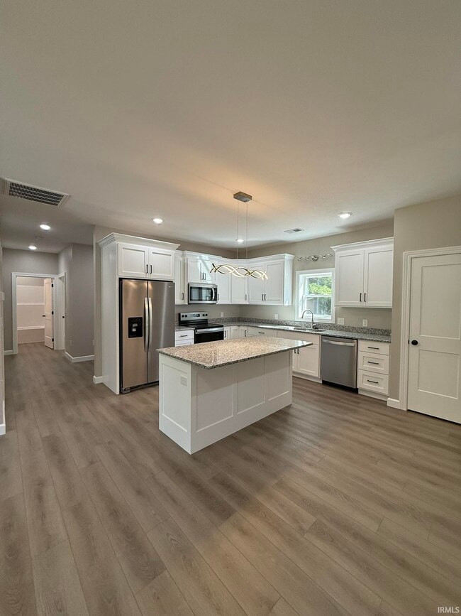 Building Photo - 3417 S Knightridge Rd